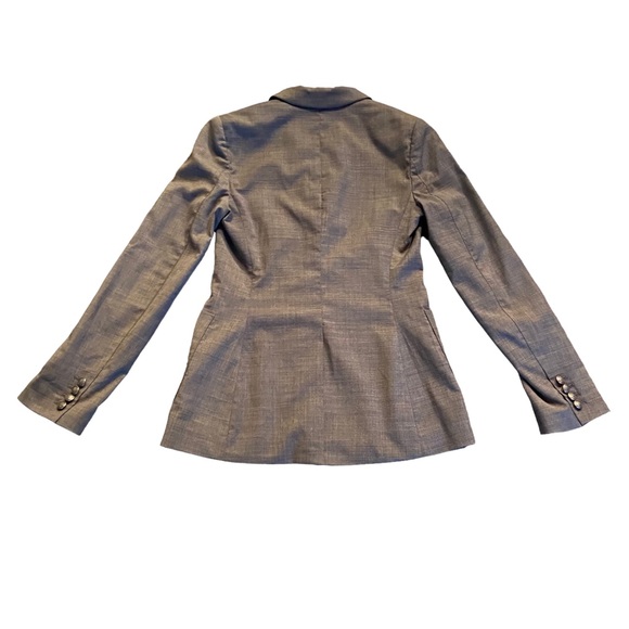 Aritzia Exeter boyfriend blazer in grey lined featured cuffs size 4 - Picture 6 of 10